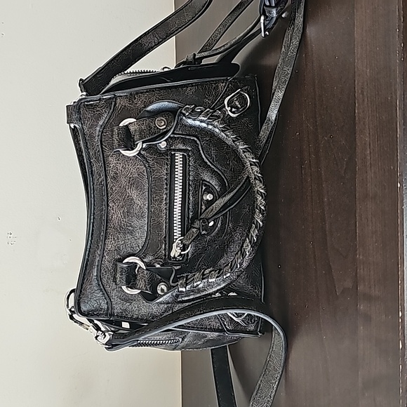 Black Handbag - Picture 1 of 4